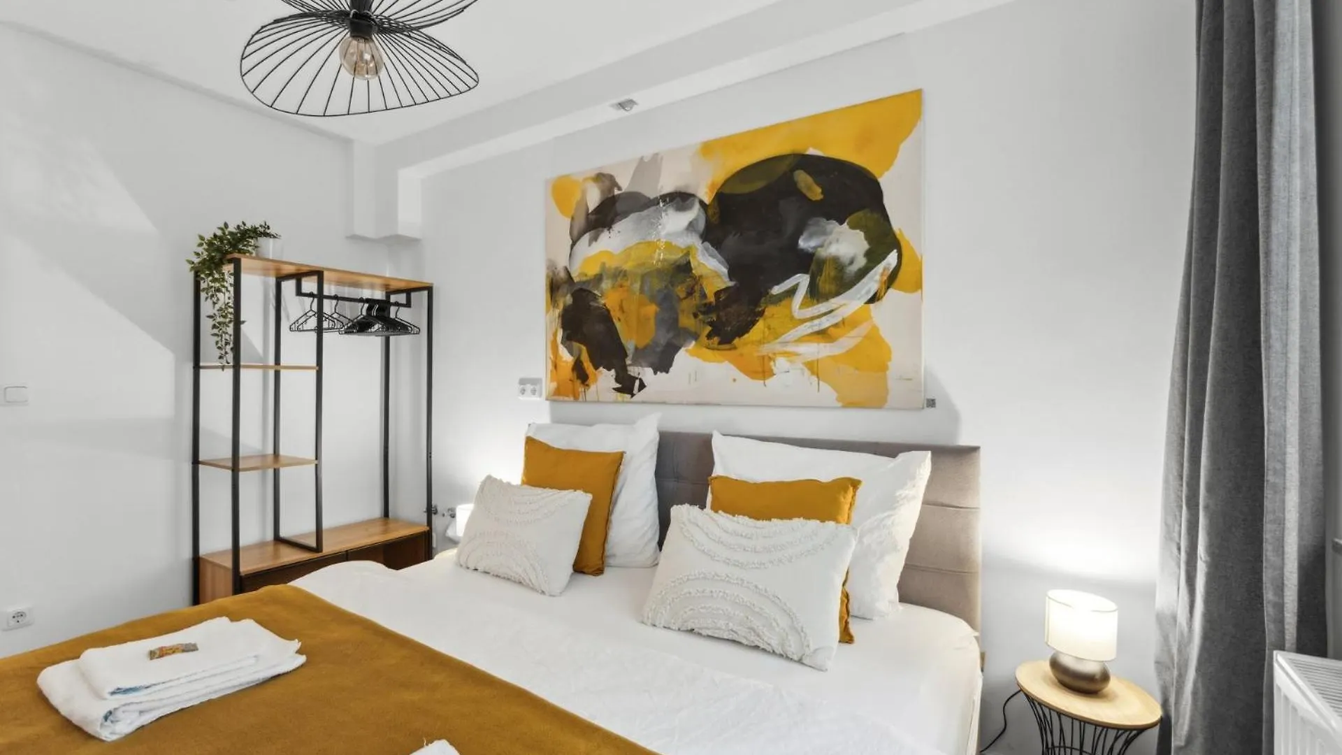 Stylisches 2-Zimmer Ambient Apartment In Alsternaehe Mit Kingsize-Bett & Schlafsofa Hamburg