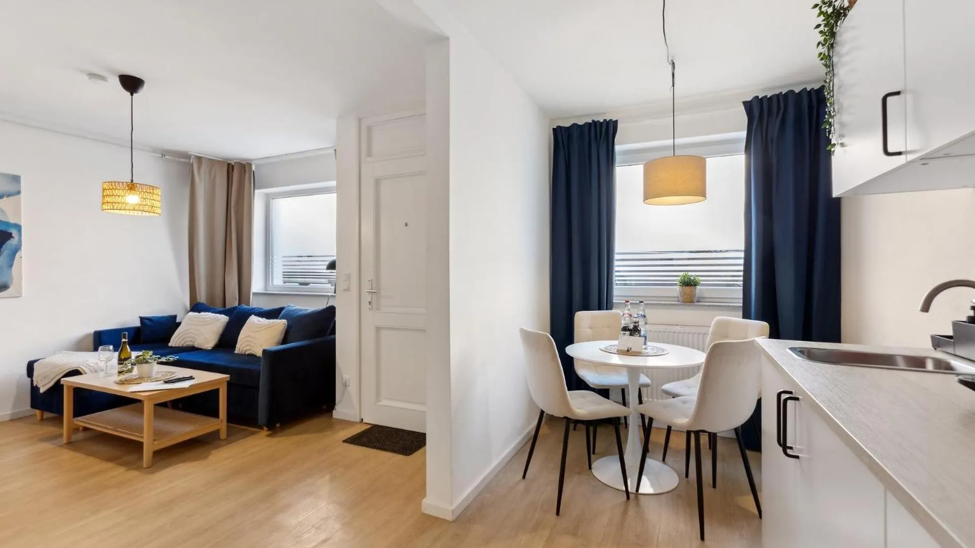 Stylisches 2-Zimmer Ambient Apartment In Alsternaehe Mit Kingsize-Bett & Schlafsofa Hamburg